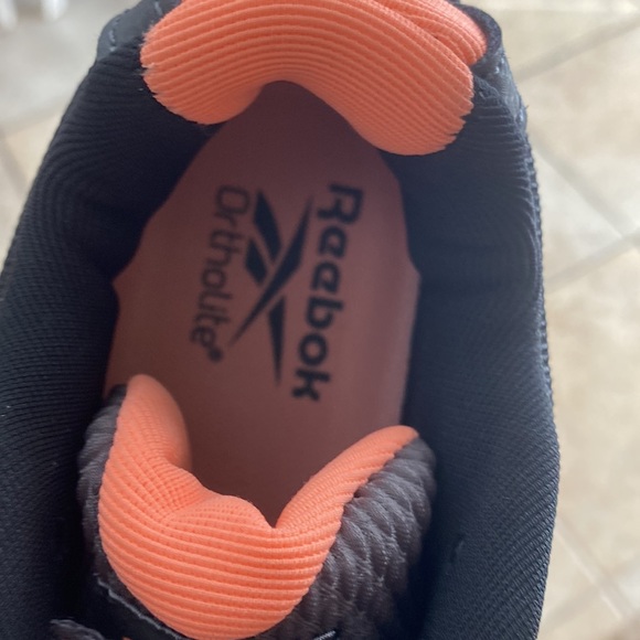Reebok sneakers worn 2 hours - Picture 6 of 7
